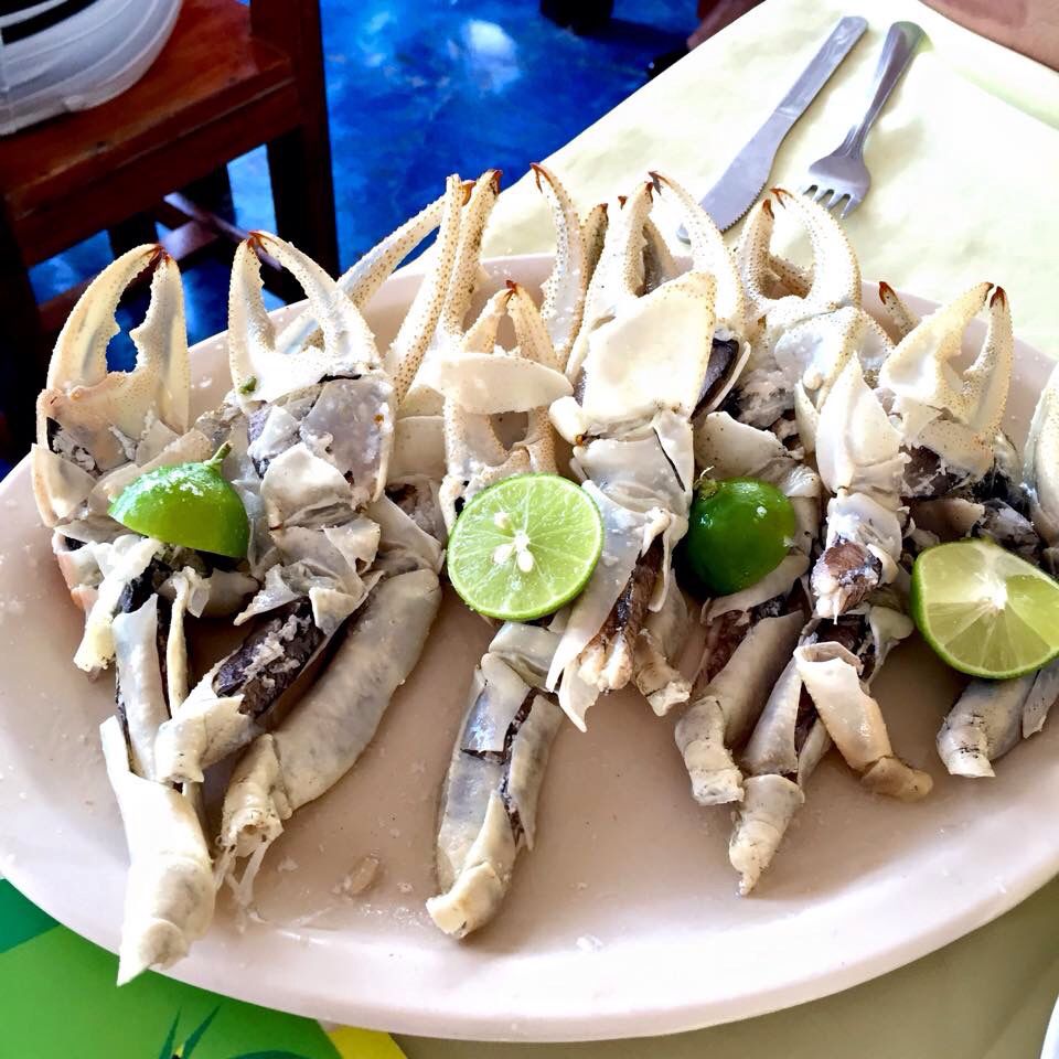 Manos de cangrejo blanca